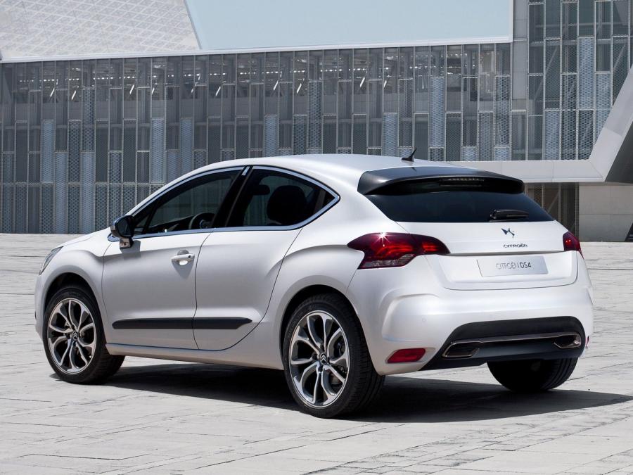  Citroen DS4 2010 года  (фото 124 из 143)